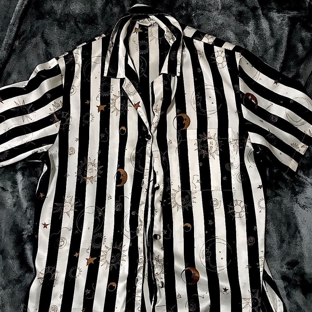 Satin celestial button up - Picture 2 of 4